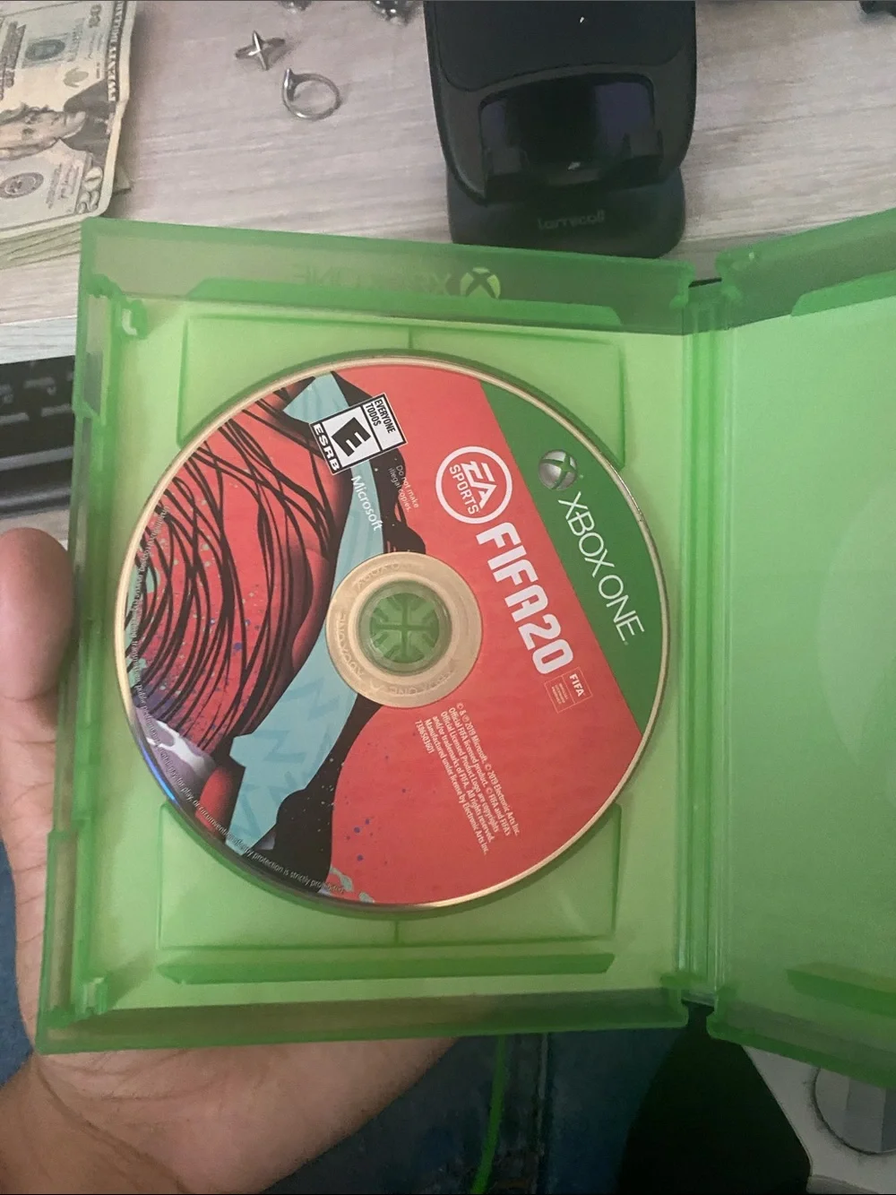Microsoft Xbox One FIFA 20 - Red and White Cover